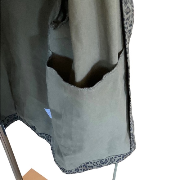 NWT KORI AMERICA JACKET SMALL Animal Print zip/snap/drawstring/pockets WASHABLE - Picture 8 of 13